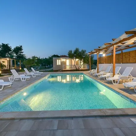 Ani - With Pool Appartement