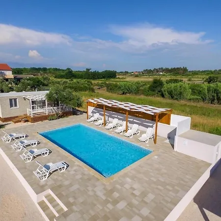 Ani - With Pool Appartement